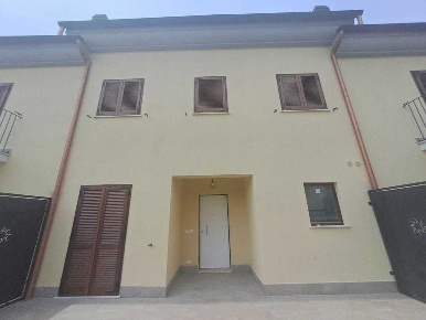Foto Appartamento in Via Rimembranze, Amelia Centro di 120 m² con 3 locali