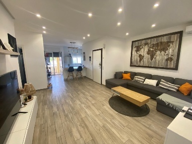 Foto Appartamento in Via Don Minzoni 2F, Casamassima di 108 m² con 3 locali