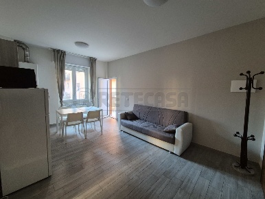 Foto Appartamento in Via Francesco Genala, Cremona Porta Romana di 57 m²
