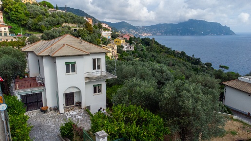 Foto Casa indipendente in Via Roma 251, Pieve Ligure Centro di 250 m²
