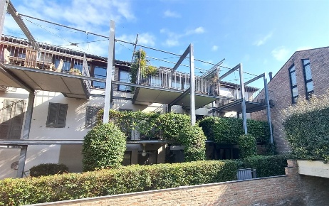 Foto Appartamento in Strada Bassa dei Folli 200, Parma di 125 m² in vendita