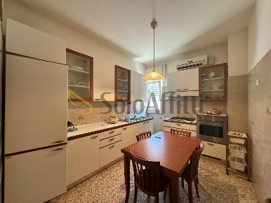 Foto Appartamento in Via Francesco Breschi, Anzio Centro Storico di 130 m²