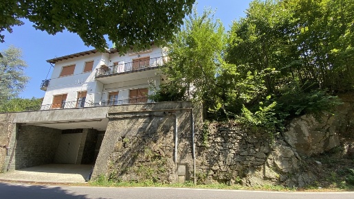 Foto Appartamento in Via Roma 25, Urbe Martina di 90 m² con 5 locali