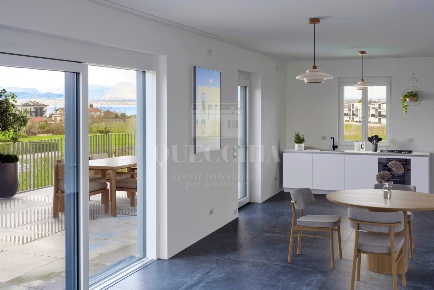 Foto Attico in Località Fornaci, Peschiera del Garda di 124 m² con 3 locali