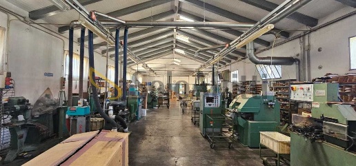 Foto Capannone industriale a Forlì Grisignano di 315 m² con 2 locali
