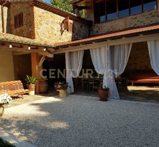Foto Villa unifamiliare in Località Poggio Murella 68, Manciano di 240 m²