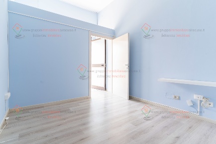 Foto Locale commerciale a Siracusa Grottasanta - Tunisi di 30 m² in vendita