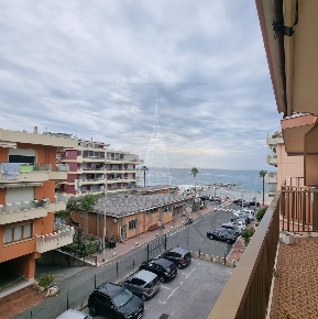 Foto Appartamento in Passeggiata Trento e Trieste 17, Ventimiglia di 50 m²