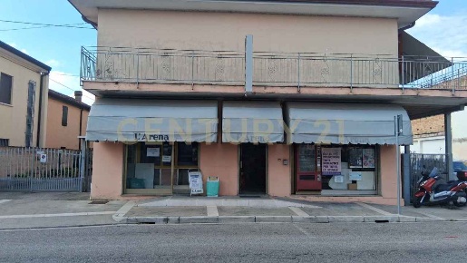 Foto Attività commerciale in Via San Pierino 76, Bovolone Centro di 50 m²