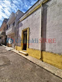 Foto Casa indipendente in Via Firenze 9, Guagnano Centro di 140 m²