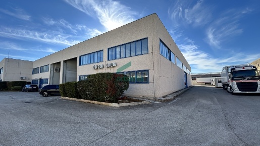 Foto Ufficio in S.P.231  km 81+100, Modugno di 180 m² con 4 locali