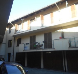 Foto Appartamento in Via Guglielmo Marconi 7, Chieri Centro Storico in aste