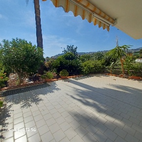 Foto Appartamento in Strada Solaro 61, Sanremo Solaro di 83 m² con 2 locali