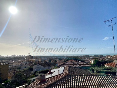 Foto Villa bifamiliare in Via di Serragrande, Rosignano Marittimo di 110 m²