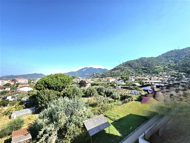 Foto Appartamento a Massa Turano di 110 m² con 5 locali in vendita