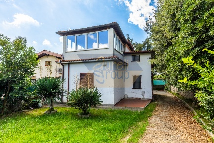 Foto Villa unifamiliare in Via Catalini, Velletri Appia Sud di 116 m²