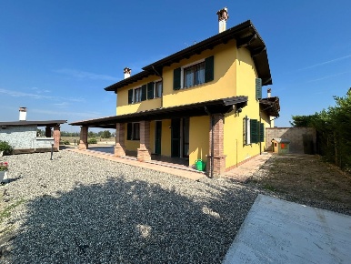 Foto Villa bifamiliare a Gragnano Trebbiense Campremoldo Sotto di 148 m²