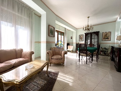 Foto Appartamento a Catanzaro San Leonardo di 140 m² con 4 locali