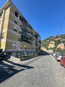 Foto Appartamento in Via Susanna Fontanarossa, Genova Quezzi di 100 m²