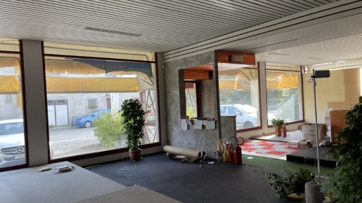 Foto Locale commerciale in Piazza Marconi 15, Val Liona Centro di 220 m²