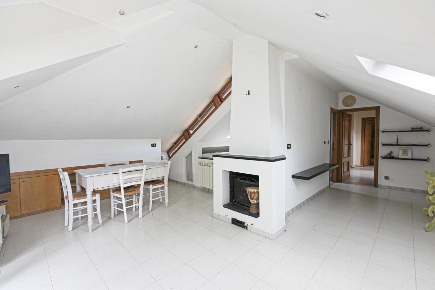 Foto Appartamento in Via Torbi 7, Ceranesi Torbi di 83 m² con 5 locali