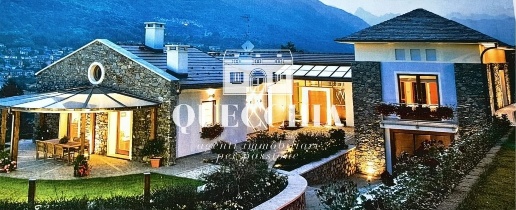 Foto Terreno edificabile in via gardesana, Lazise Centro di 1129 m²
