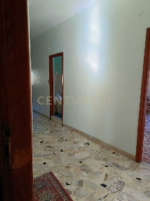 Foto Appartamento in Via Omero 65, Bronte di 152 m² con 4 locali in vendita
