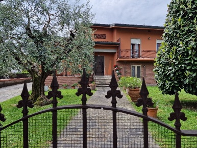 Foto Villa unifamiliare in Via della Madonnina 645/A, Capannori Centro