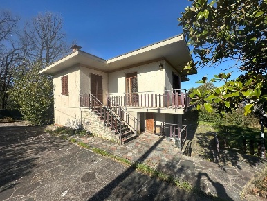 Foto Villa unifamiliare a Castelnuovo Magra Colombiera Molicciara di 240 m²