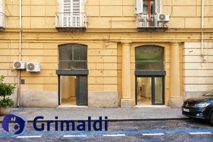 Foto Locale commerciale in Via Giuseppe Martucci 79, Napoli di 88 m²