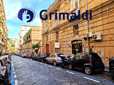Foto Locale commerciale in Via Giuseppe Martucci 79, Napoli di 88 m²