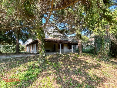 Foto Appartamento in Via San Sebastiano 130, Gabiano Sessana di 200 m²