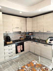 Foto Villa a schiera in Via Traversa Alteta 10, Massa Zona Industriale