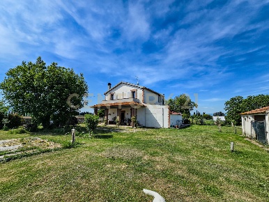 Foto Casale in Strada Comunale di Montalcino 65, Castiglione della Pescaia