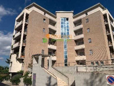 Foto Appartamento in Zona Cese, Campobasso Cese di 120 m² con 5 locali