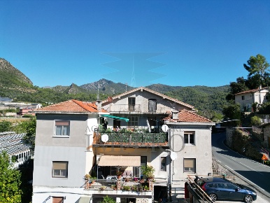 Foto Appartamento in Via Edmondo de Amicis 47, Ventimiglia di 114 m²