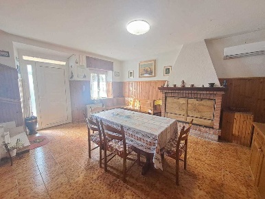 Foto Appartamento in Via della Fiera, Montecastrilli Centro di 148 m²