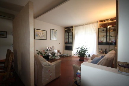 Foto Appartamento a Lucca Ponte a Moriano di 100 m² con 4 locali in vendita