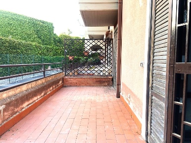 Foto Appartamento in Via Capomulini 14, Acireale di 30 m² con 1 locali