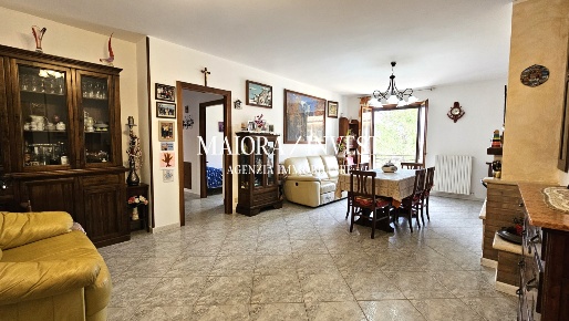 Foto Appartamento a Grottammare Centro di 150 m² con 5 locali in vendita