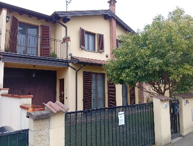 Foto Villa unifamiliare in Via Bardellina 87, Martignana di Po con 6 locali