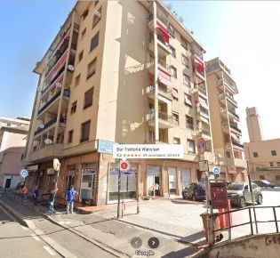 Foto Appartamento in Via Canevari 29, Genova Marassi di 102 m² con 5 locali