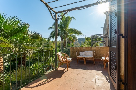 Foto Villa unifamiliare in Contrada Arcile 1, Augusta di 110 m² in vendita