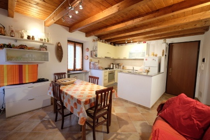 Foto Appartamento in Via Anlera, Mioglia Centro di 70 m² con 4 locali