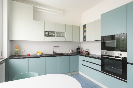 Foto Appartamento in Via Monviso 10, Arona Centro di 110 m² con 5 locali