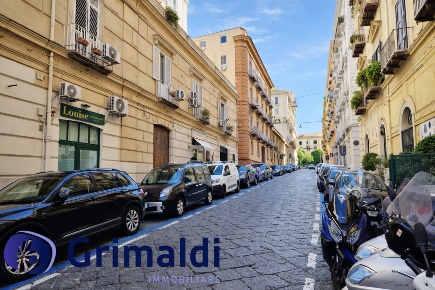 Foto Locale commerciale in Via Giuseppe Martucci 79, Napoli di 42 m²