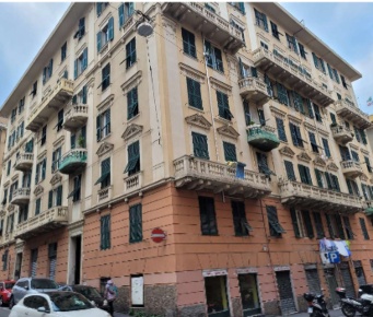 Foto Appartamento in Via Luigi Carlo Farini 4, Genova Sampierdarena in aste