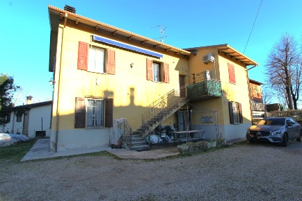 Foto Appartamento in Via Rio Marzatore, Valsamoggia Castelletto di 115 m²