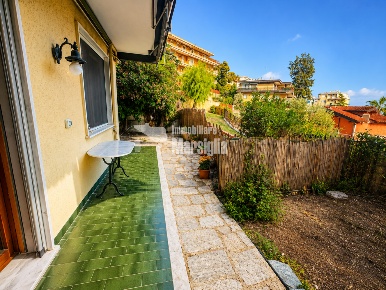 Foto Appartamento in Strada Privata Vallarino 92, Sanremo Solaro di 58 m²