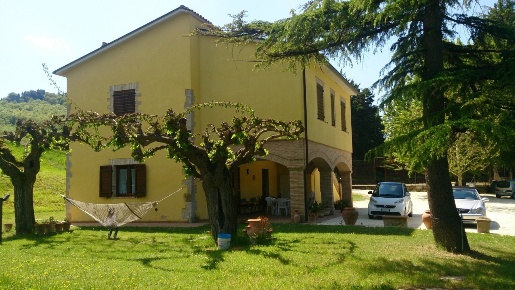 Foto Villa bifamiliare in Vocabolo Palombaro 20, Todi di 182 m² in vendita